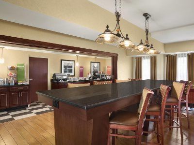 Hotel Hampton Forrest 3*